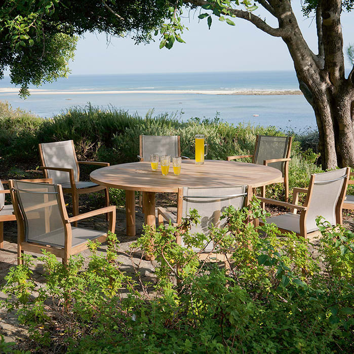 Barlow tyrie teak outlet table